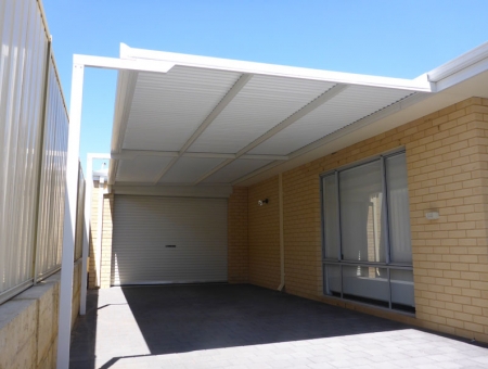 Flat-Patio-Posts-to-Boundary