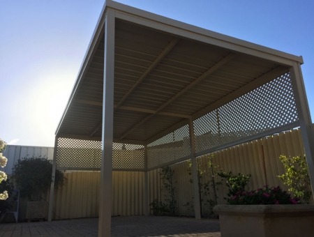 Flat-Patio-with-Lattice-privacy-Infill