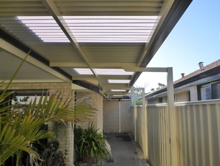 Patio-Posts-to-Boundary