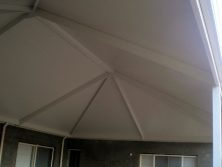 Hipend-gable-Patio