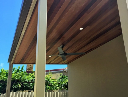 Cedar-Lined-Flat-Patio